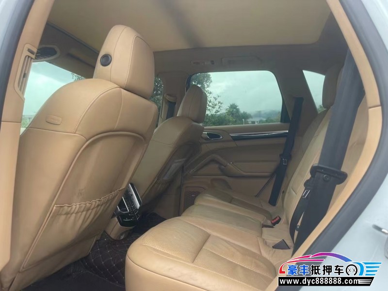 14年保时捷卡宴轿车抵押车出售