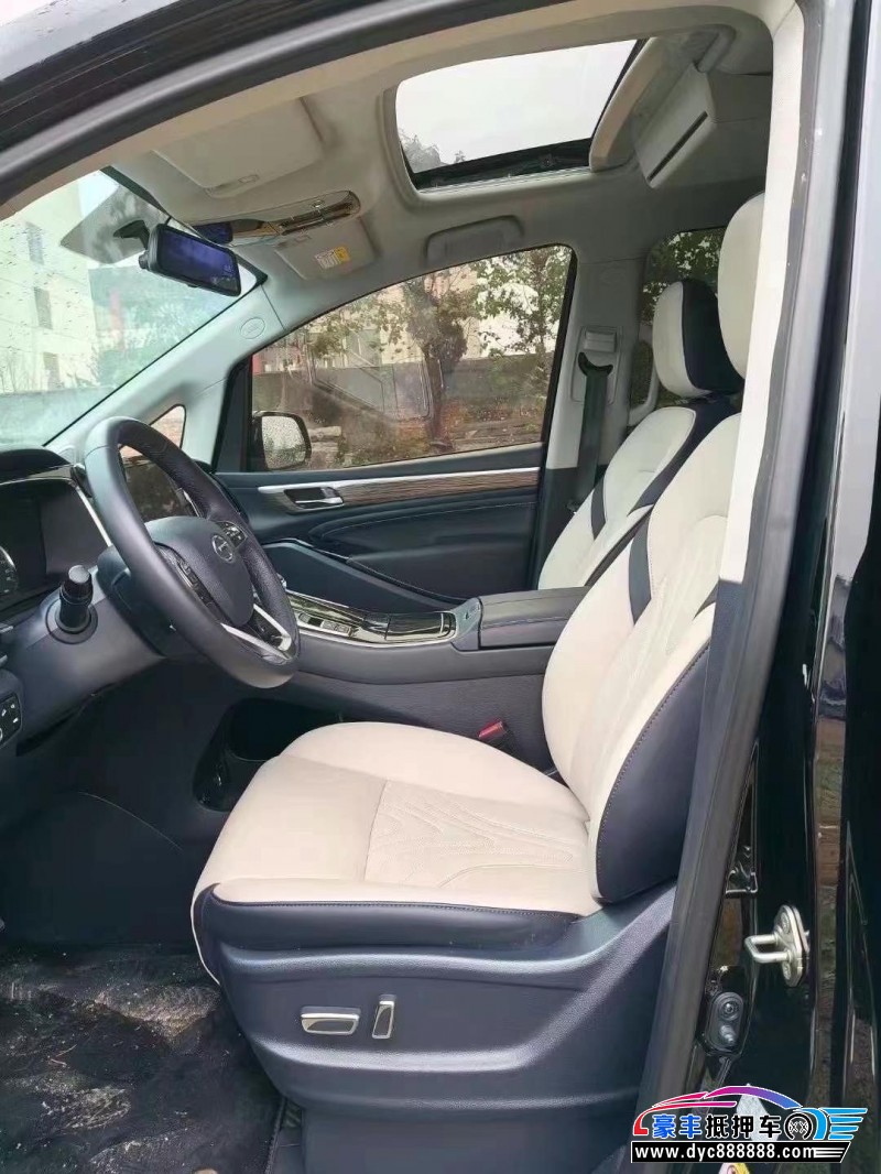 23年传祺M8轿车抵押车出售