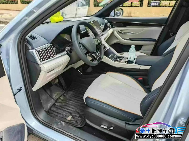 24年比亚迪宋轿车抵押车出售