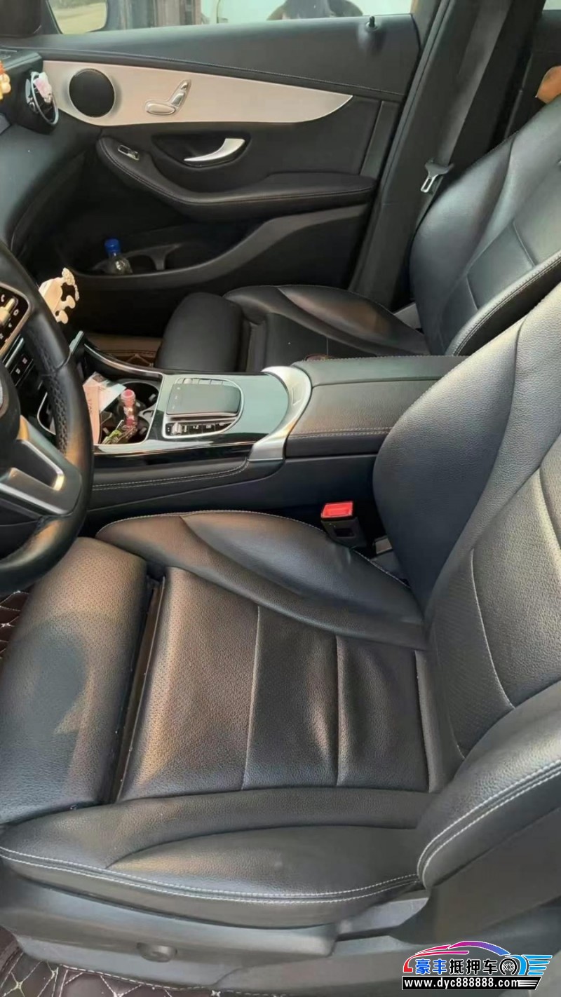 20年奔驰GLC轿车抵押车出售