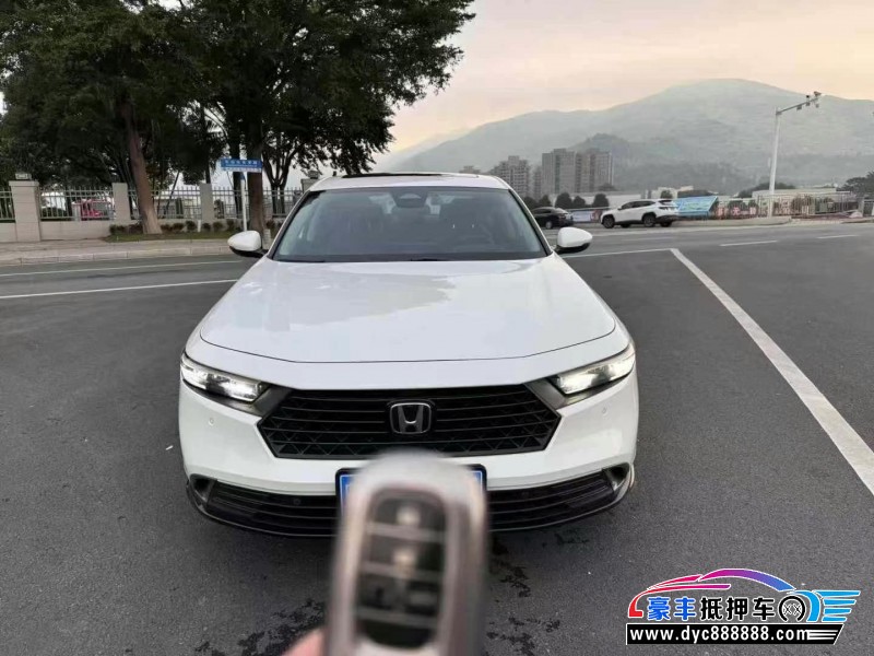 24年本田雅阁轿车抵押车出售