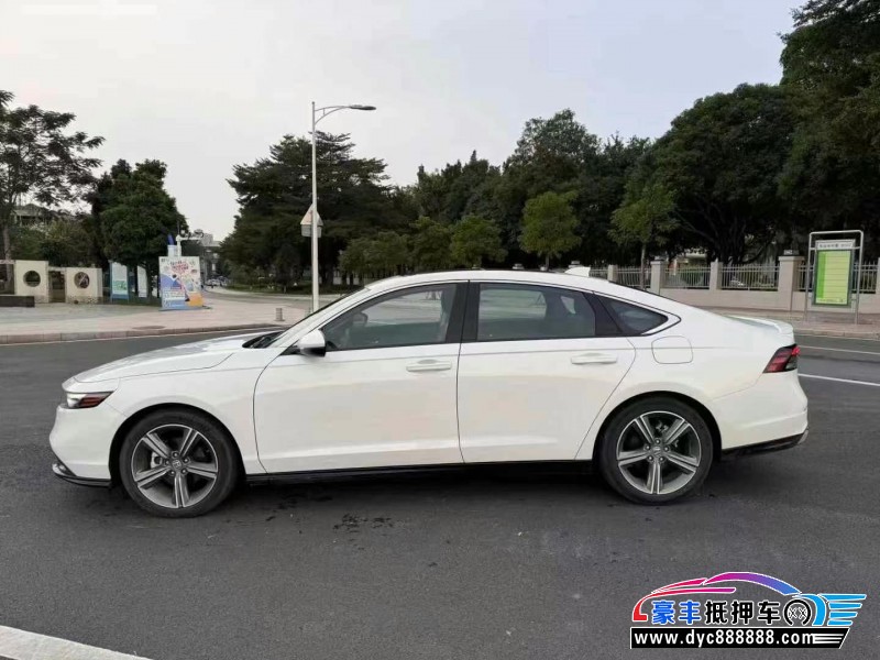 24年本田雅阁轿车抵押车出售