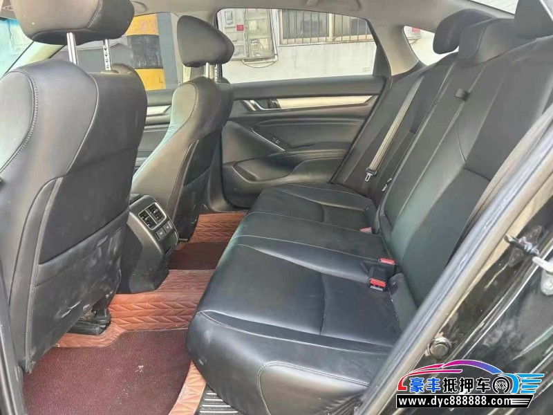 22年本田雅阁轿车抵押车出售