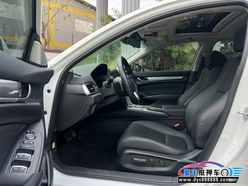 22年本田雅阁轿车抵押车出售