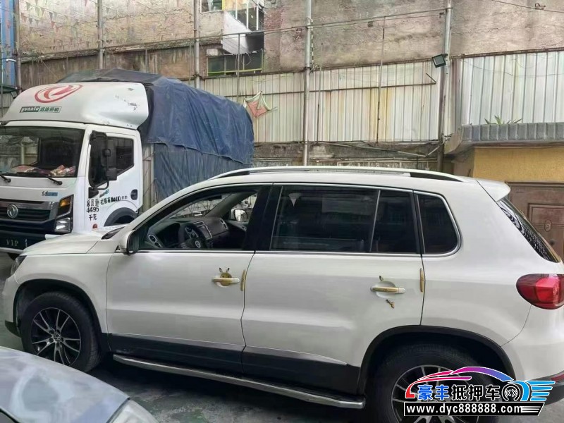 16年大众途观轿车抵押车出售