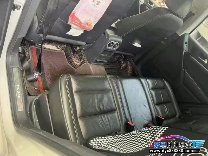 16年大众途观轿车抵押车出售