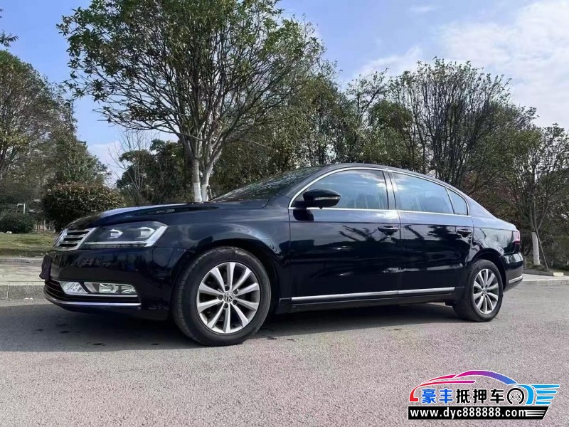 15年大众迈腾轿车抵押车出售