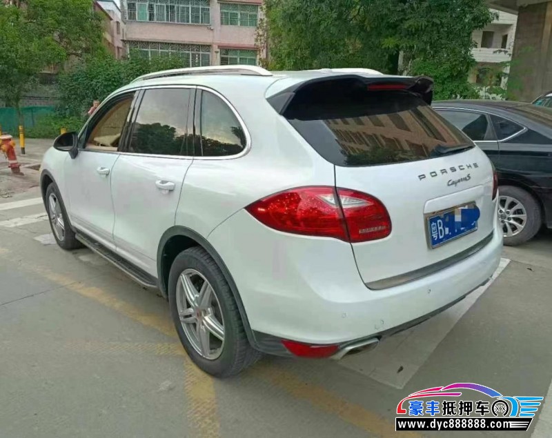 13年保时捷卡宴轿车抵押车出售