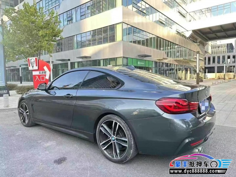 20年宝马4系轿车抵押车出售