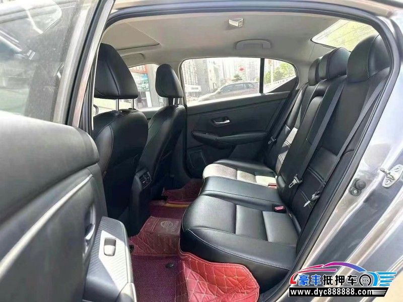 20年日产轩逸轿车抵押车出售