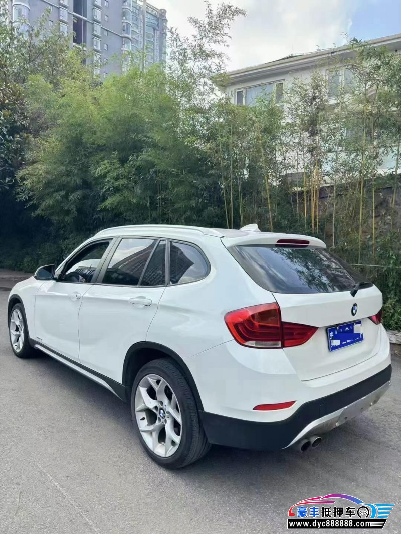 15年宝马X1轿车抵押车出售