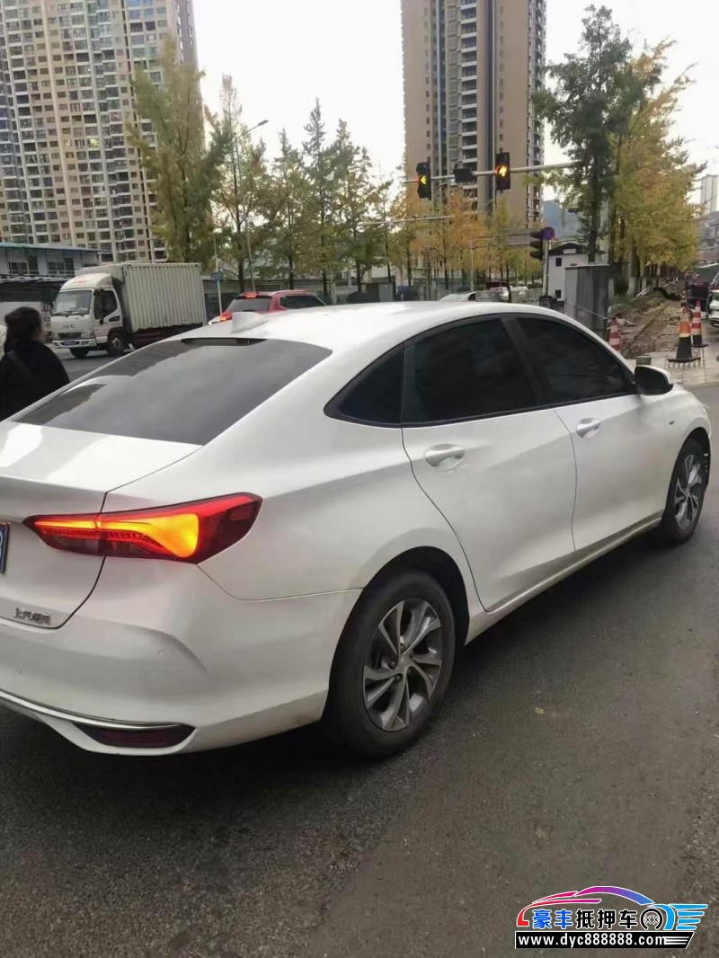 22年别克威朗轿车抵押车出售