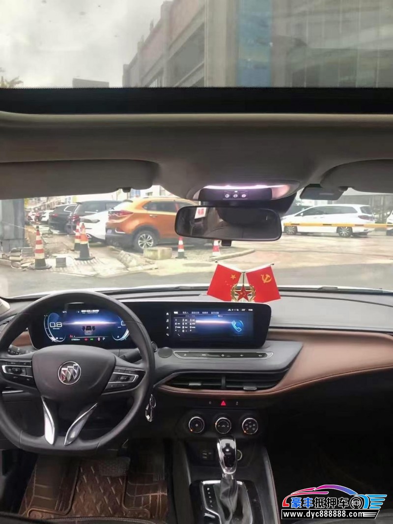 22年别克威朗轿车抵押车出售