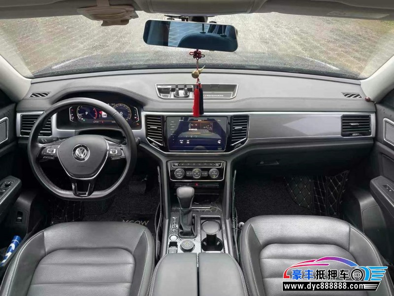 20年大众途昂轿车抵押车出售