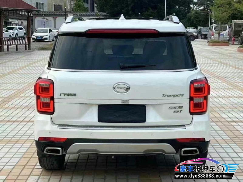 17年传祺GS8轿车抵押车出售