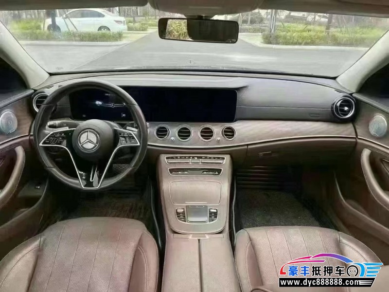 20年奔驰E轿车抵押车出售