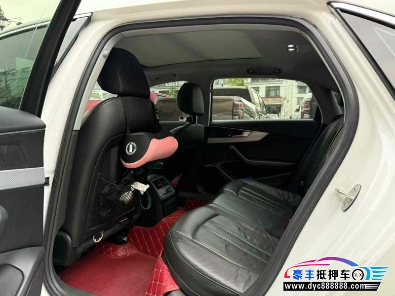 17年奥迪A4轿车抵押车出售