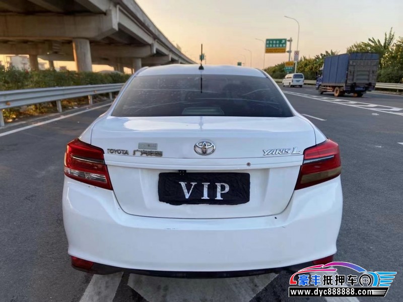 17年丰田YARiS L 致享轿车抵押车出售