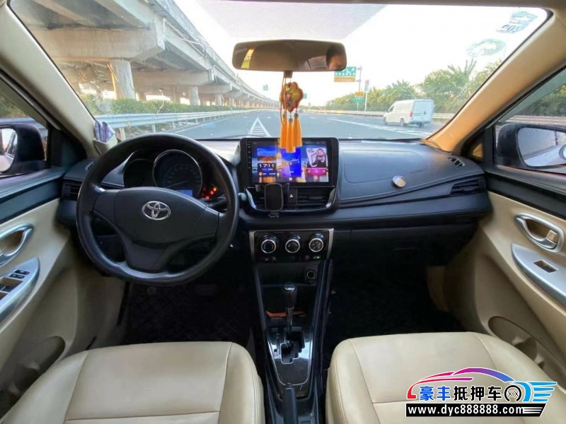 17年丰田YARiS L 致享轿车抵押车出售
