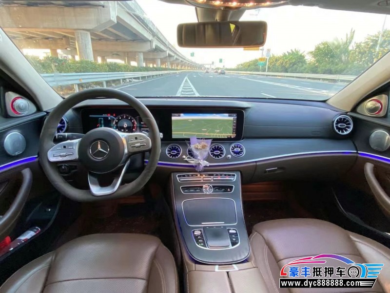 20年奔驰E轿车抵押车出售