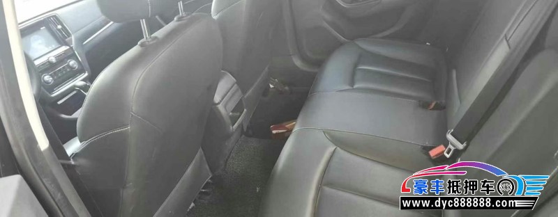 17年荣威i6轿车抵押车出售