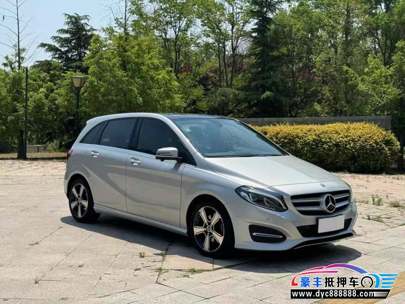 18年奔驰B轿车抵押车出售