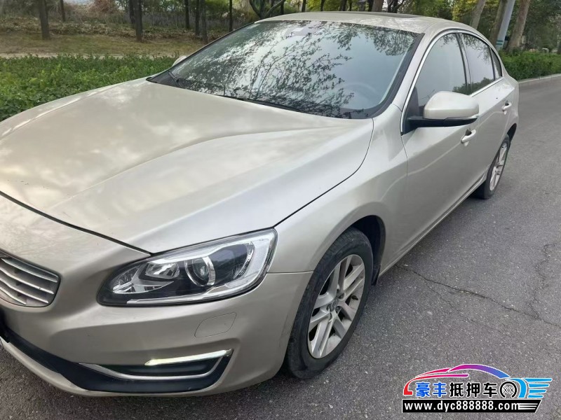 20年沃尔沃S60轿车抵押车出售