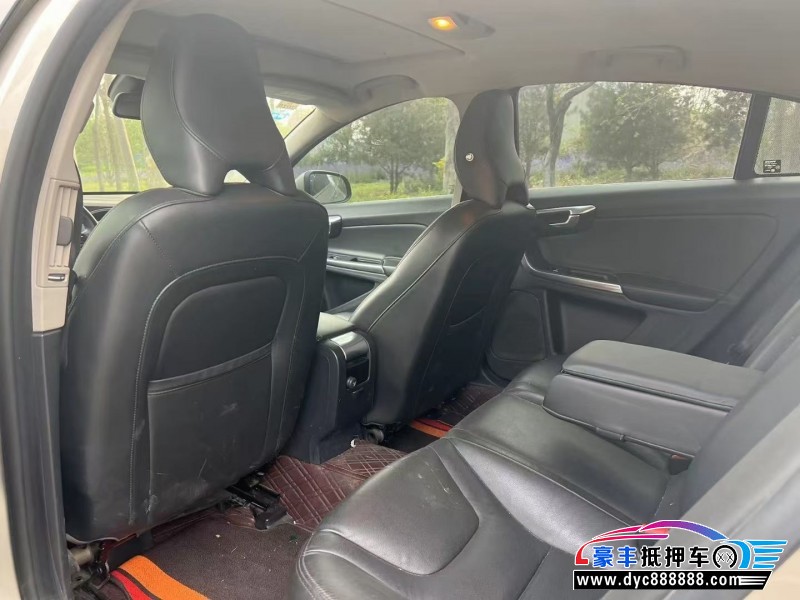 20年沃尔沃S60轿车抵押车出售