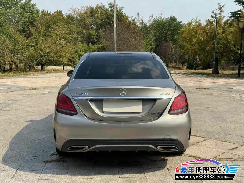 18年奔驰C轿车抵押车出售