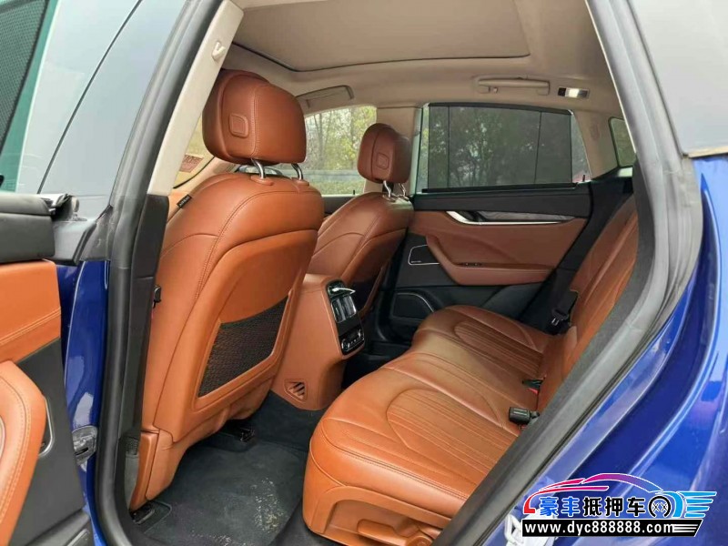 17年玛莎拉蒂Levante轿车抵押车出售