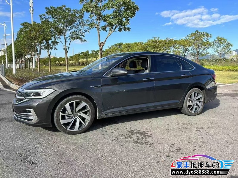 23年大众速腾轿车抵押车出售