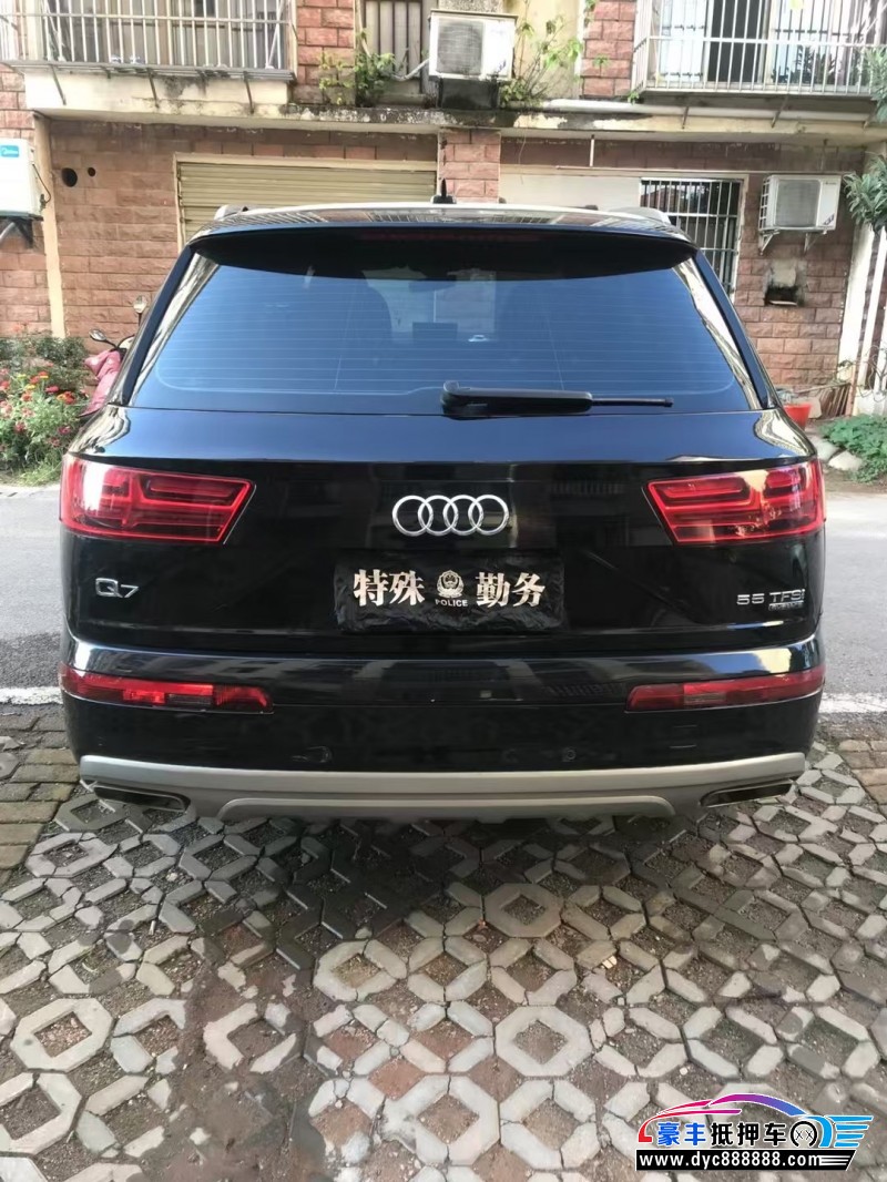 19年奥迪Q7轿车抵押车出售