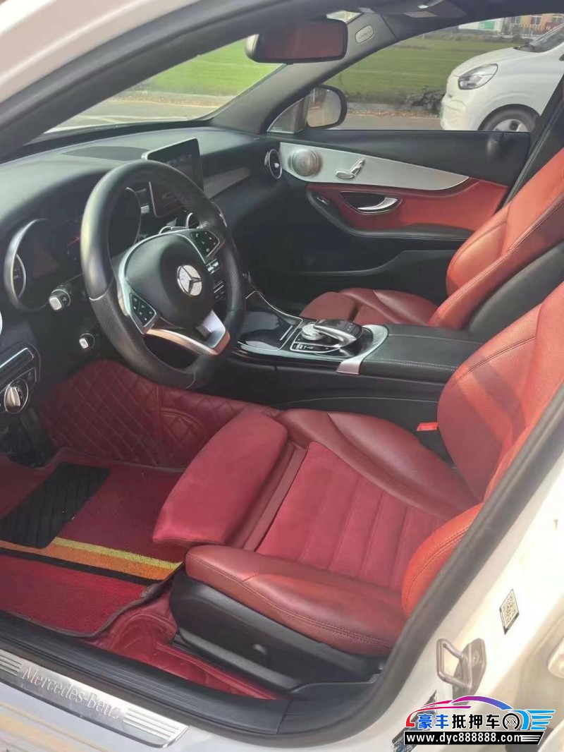 18年奔驰C轿车抵押车出售