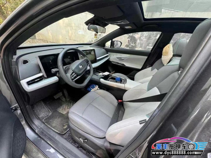 23年长安长安UNI轿车抵押车出售