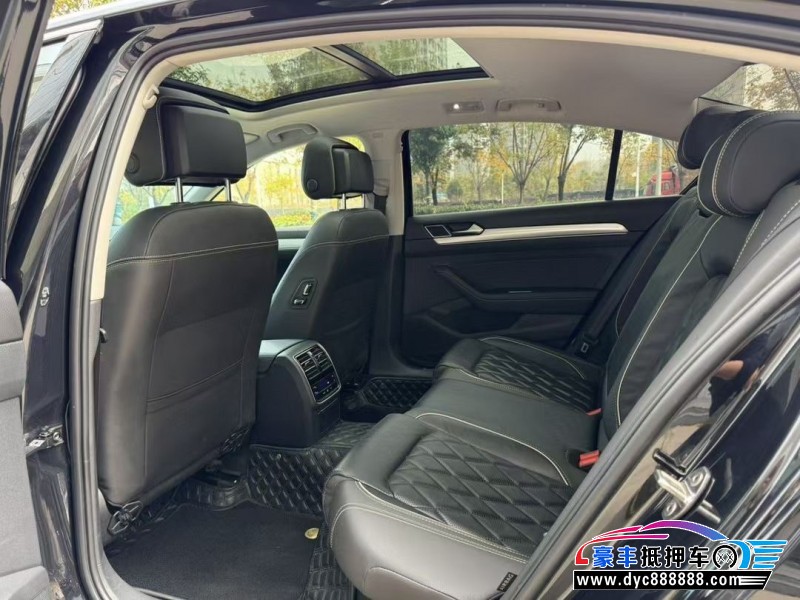 22年大众迈腾轿车抵押车出售