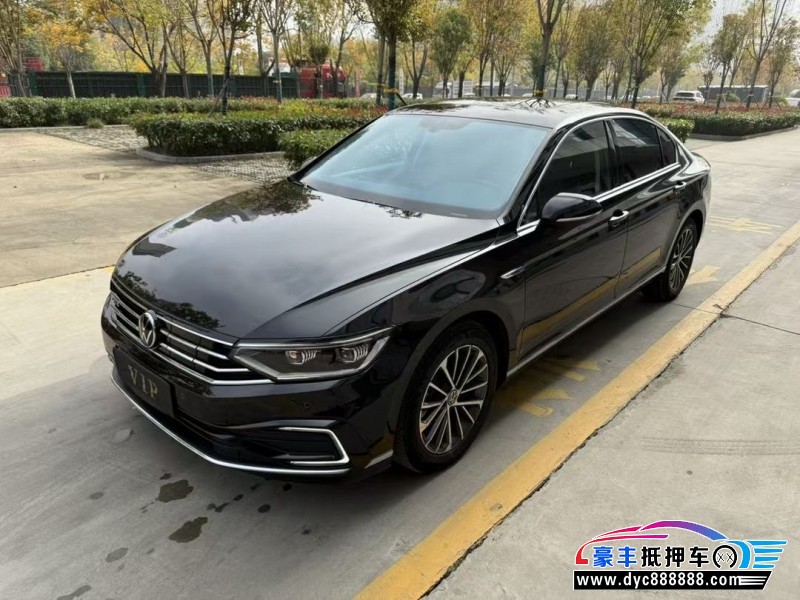 22年大众迈腾轿车抵押车出售