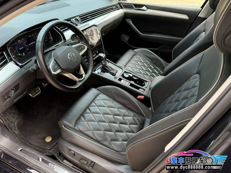 22年大众迈腾轿车抵押车出售