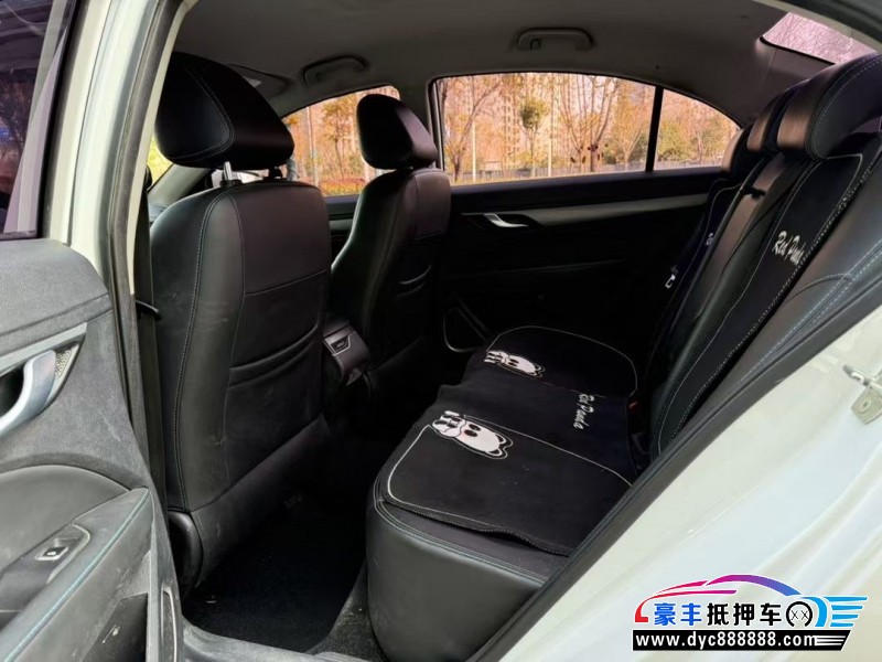 19年吉利帝豪EV轿车抵押车出售