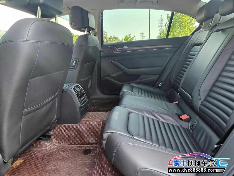 20年大众迈腾轿车抵押车出售