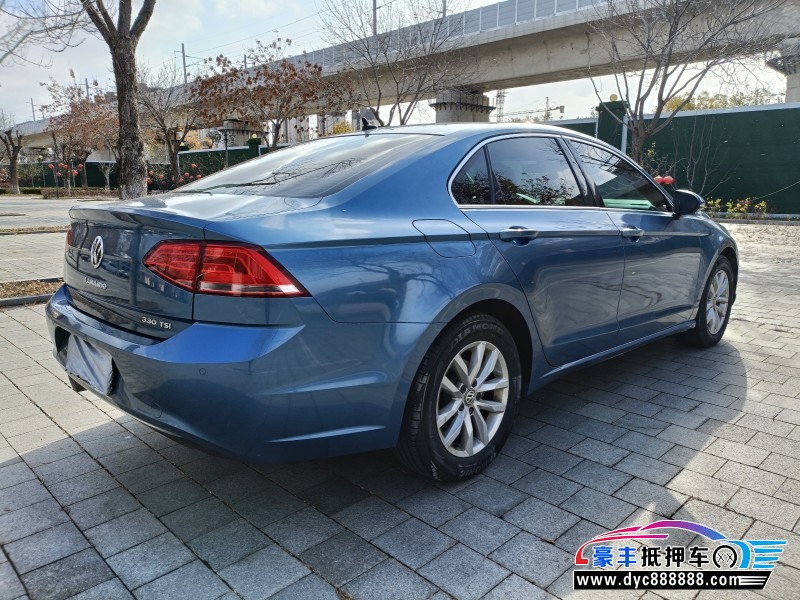 15年大众凌渡轿车抵押车出售