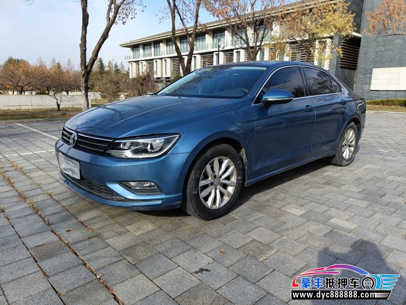 15年大众凌渡轿车抵押车出售