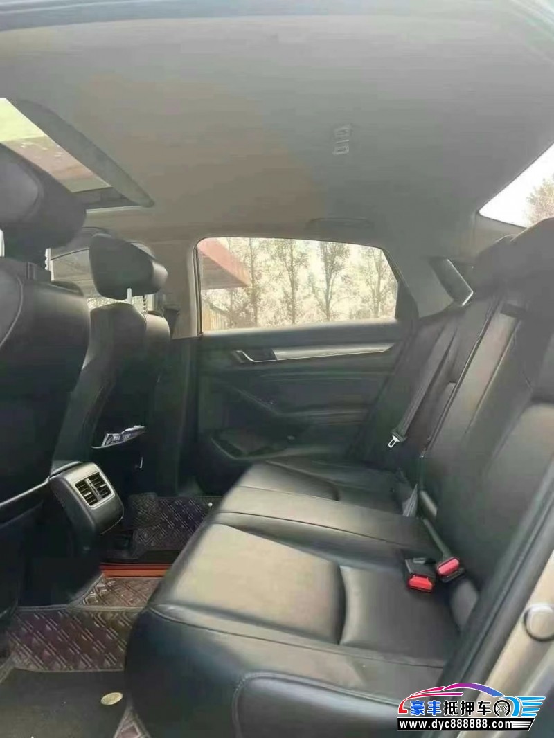 21年本田雅阁轿车抵押车出售