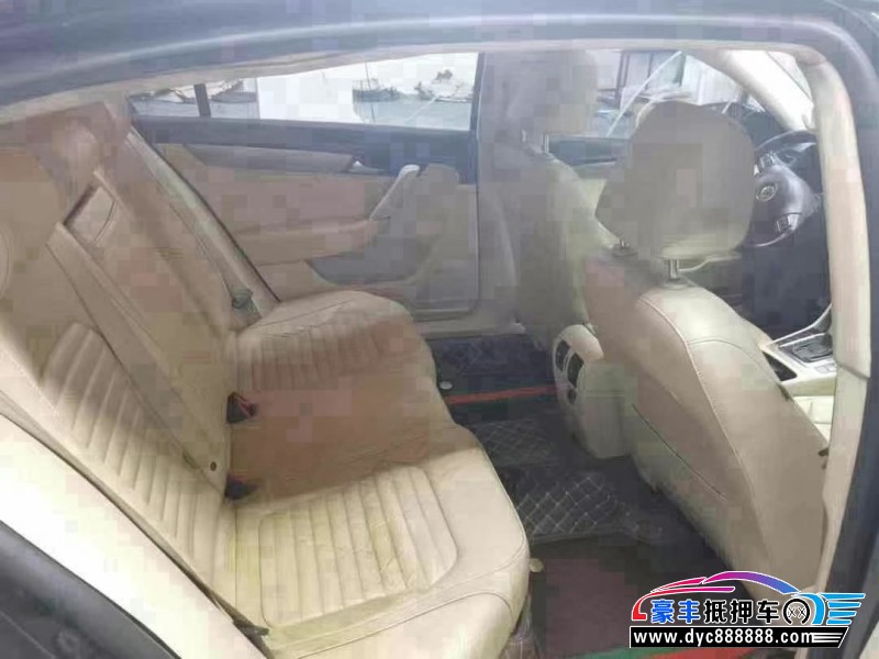 14年大众迈腾轿车抵押车出售