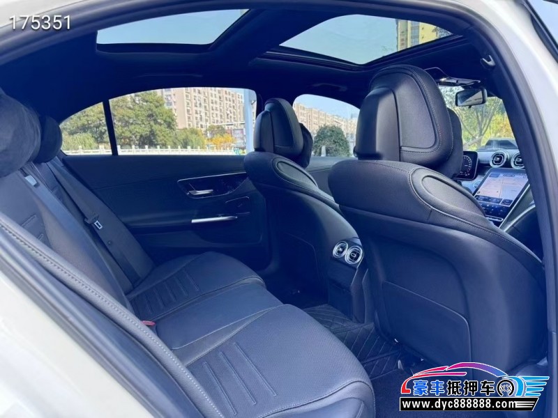 23年奔驰C轿车抵押车出售