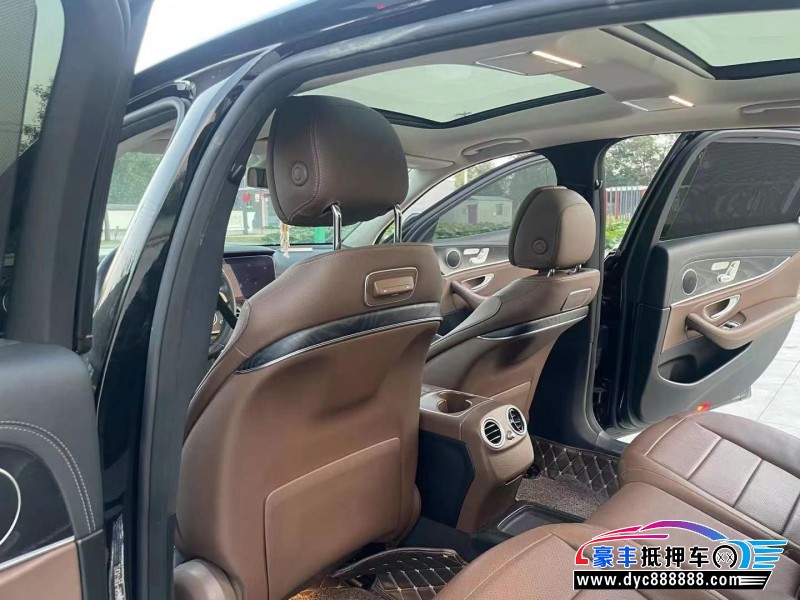 18年奔驰E轿车抵押车出售