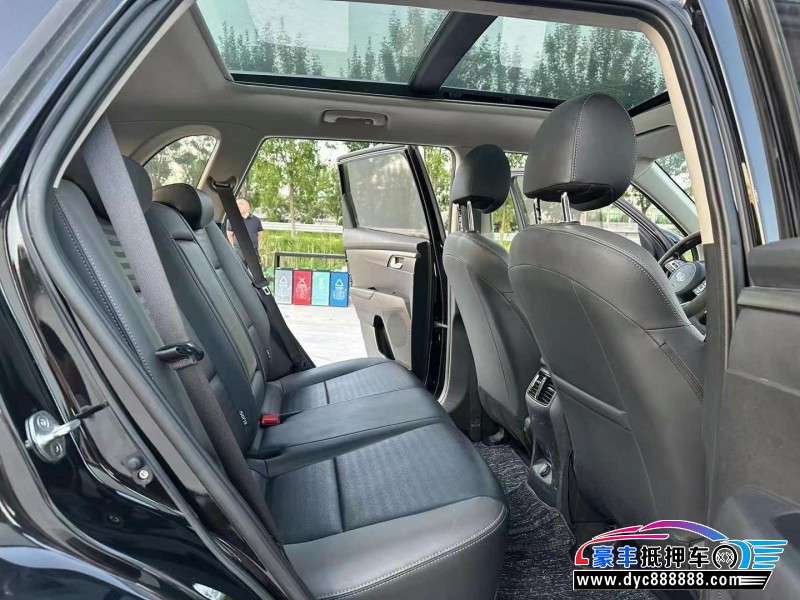 19年起亚智跑轿车抵押车出售