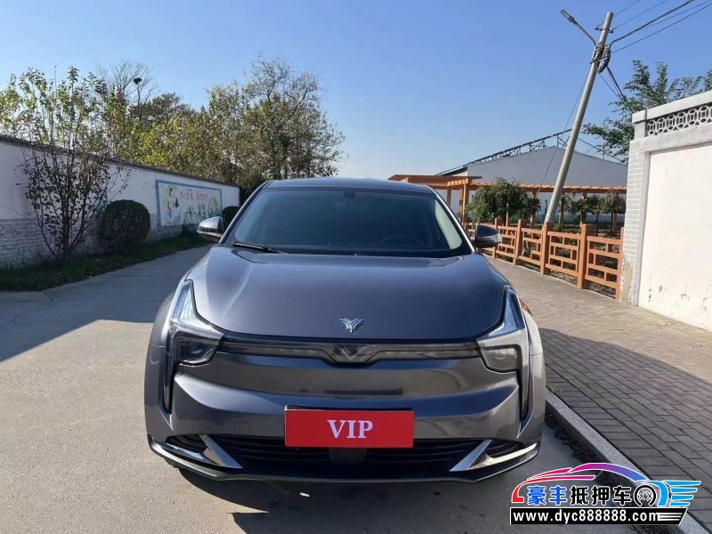 24年哪吒U轿车抵押车出售