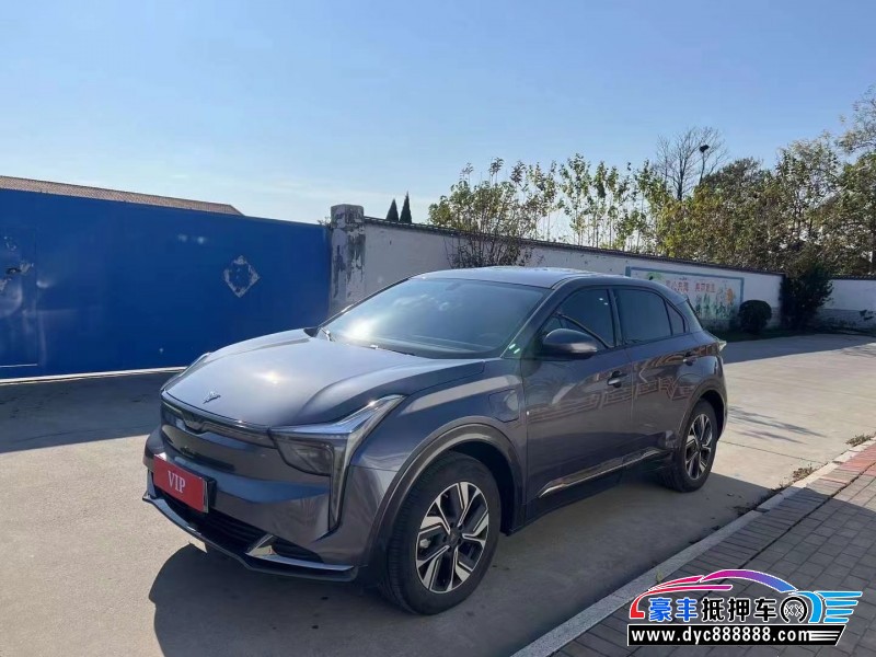 24年哪吒U轿车抵押车出售