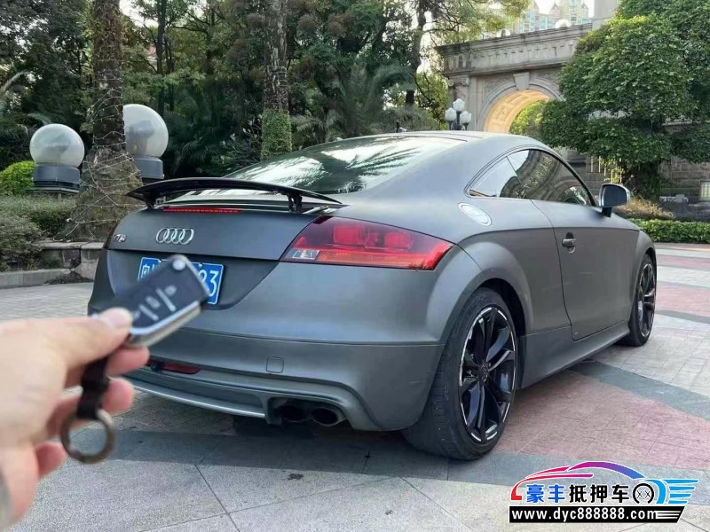 11年奥迪TT轿车抵押车出售
