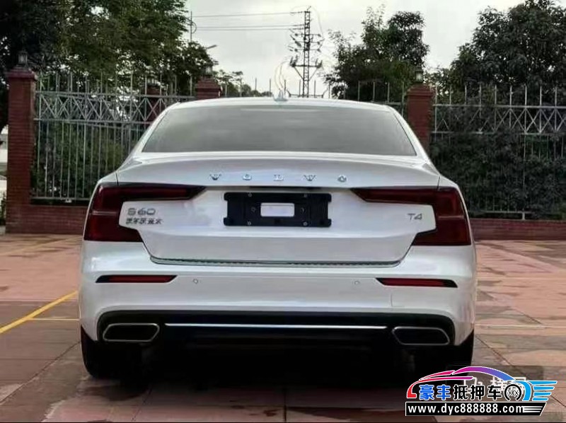 21年沃尔沃S60轿车抵押车出售